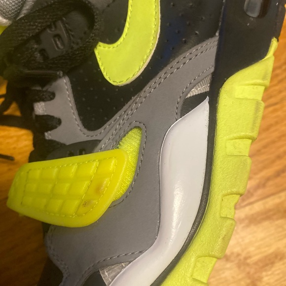 Mens Nike Air Trainer and Neon Green Athletic Shoes - Picture 8 of 15